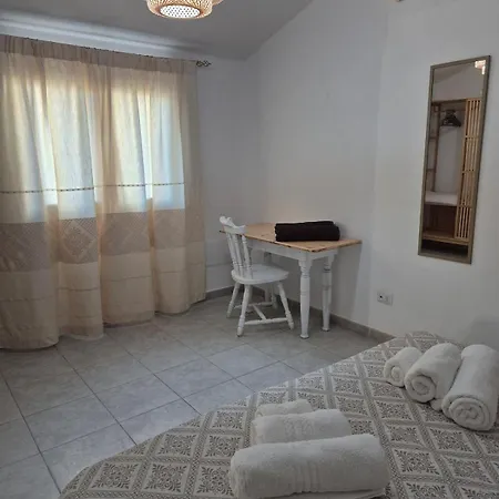 Casa Elena C Vicino Al Centro Vakantiehuis *