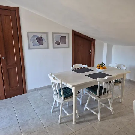 Semesterbostad Casa Elena C Vicino Al Centro Villasimius